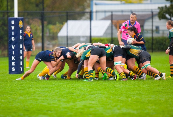  picture of a rugby play